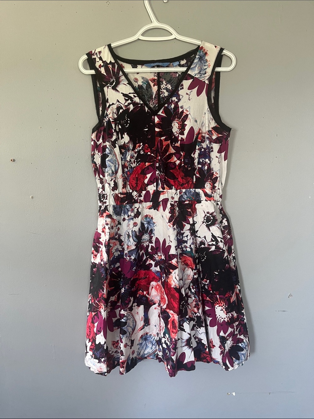 Simply Vera Vera Wang Sleeveless Floral Mini Dress in White and Berry